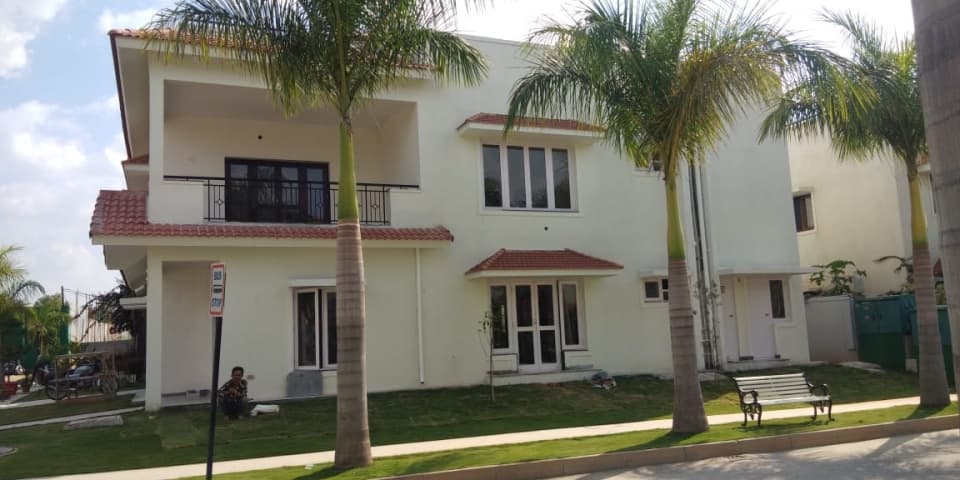 Villa photo 2
