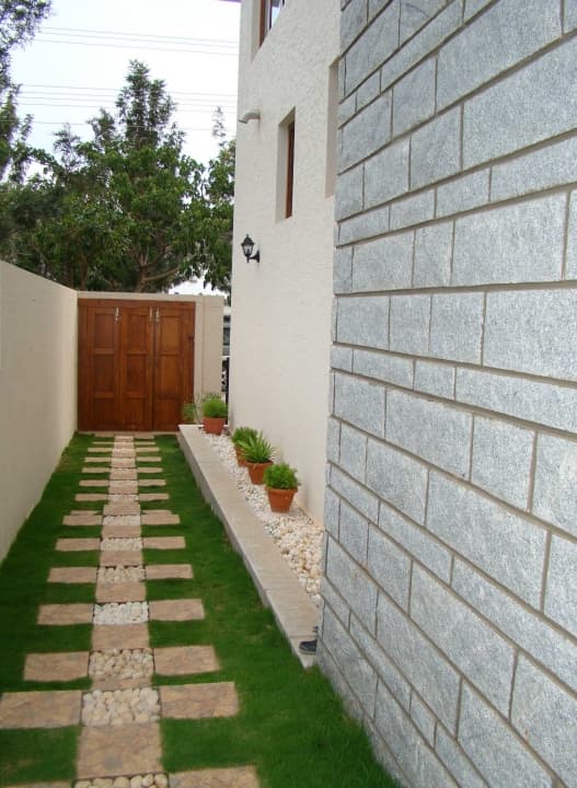 Villa photo 2