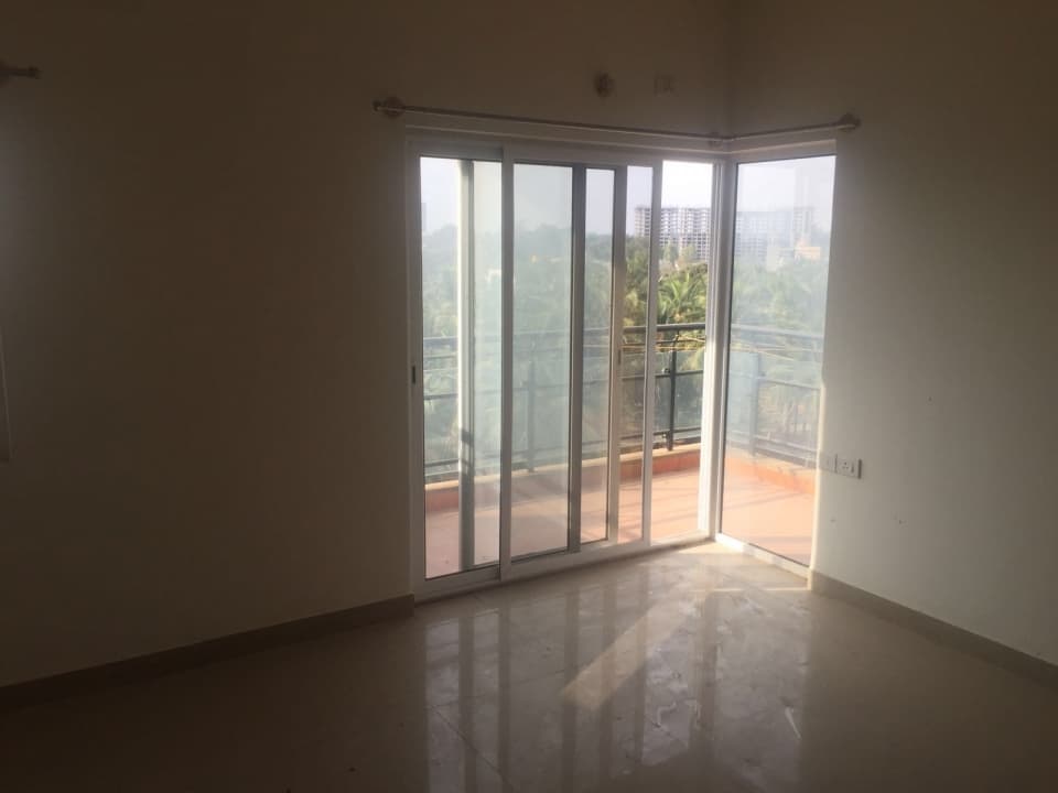 Apartment photo 2