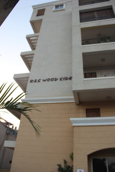 Apartment photo 2