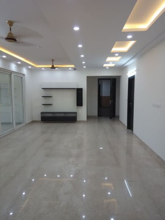 4 BHK Premium Semi Furnished Flat for Rent in Prestige Misty Waters, Hebbal , Measuring 2700 Sqft