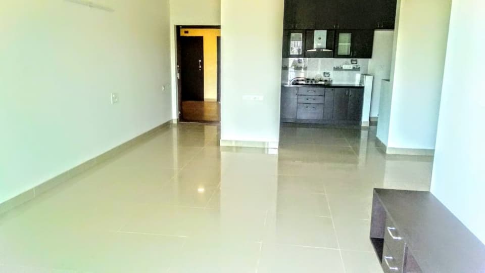 Apartment photo 2