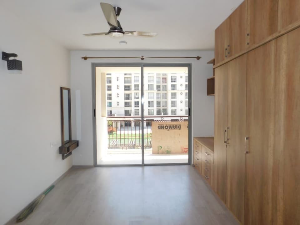 Apartment photo 2