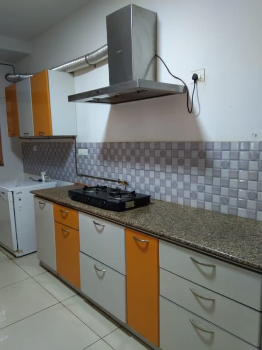 Apartment photo 2