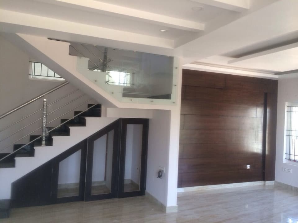 Independent House photo 2