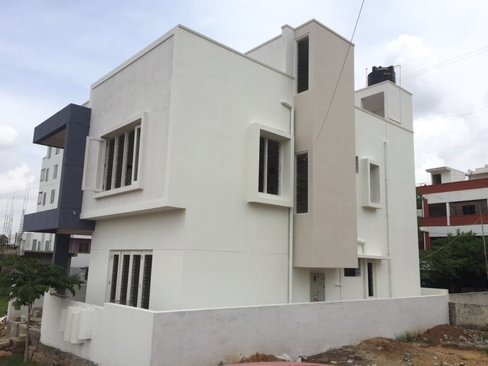 Independent House photo 2