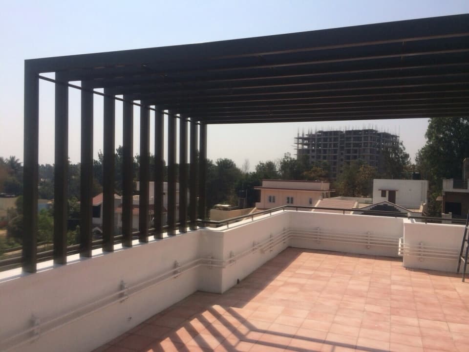 Independent House photo 4