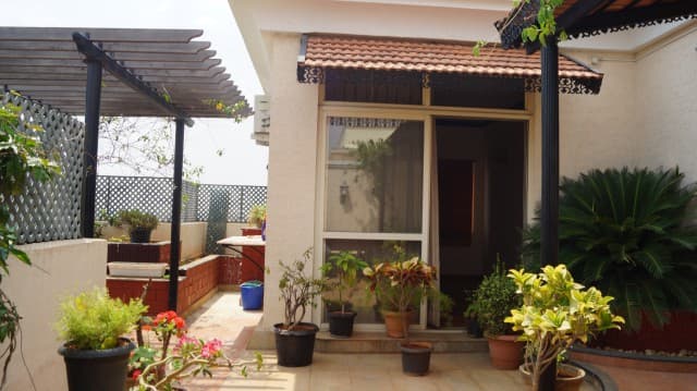 Independent House photo 4