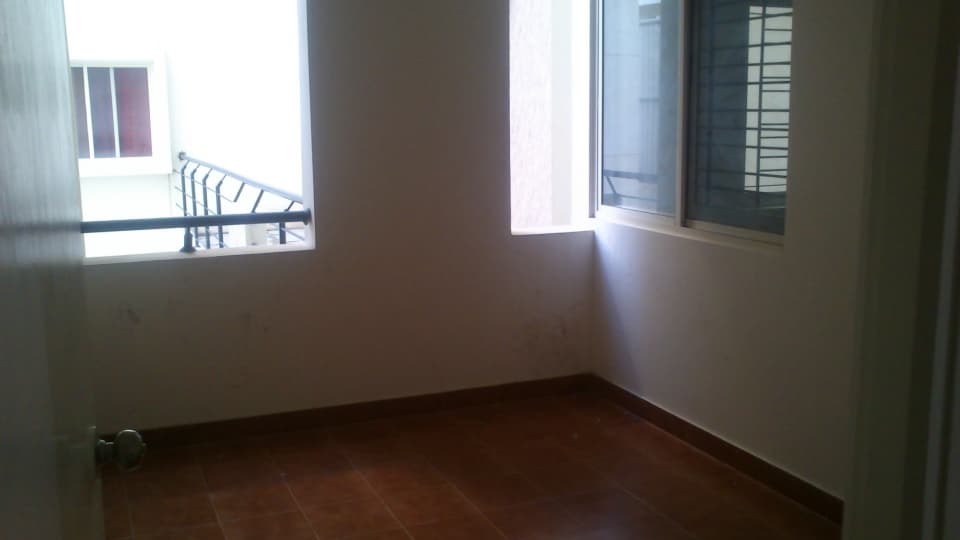 Apartment photo 2