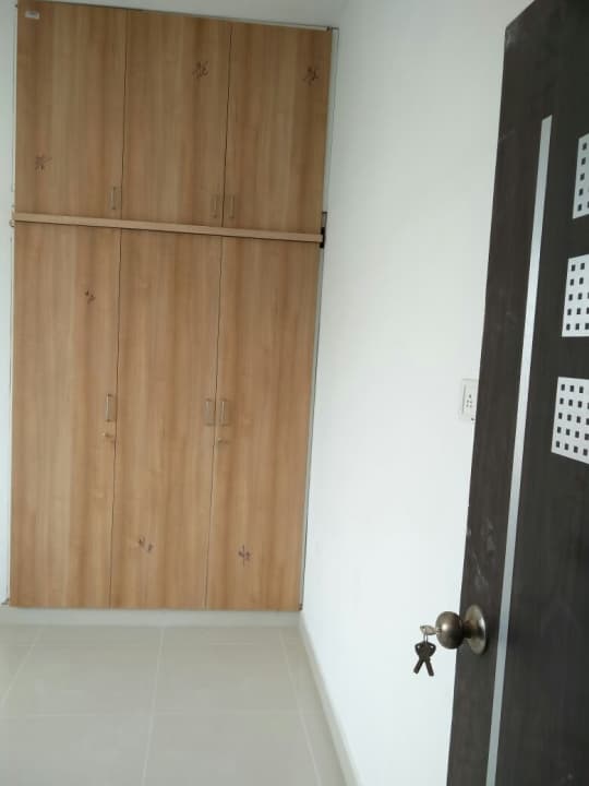 Apartment photo 2