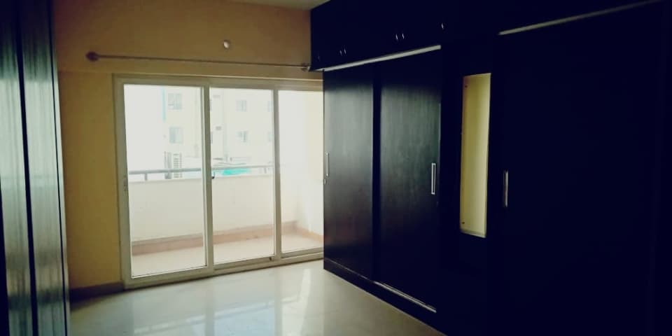 Apartment photo 2