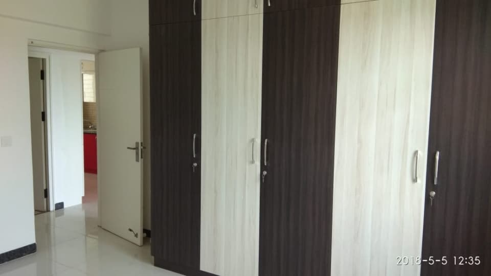 Apartment photo 2