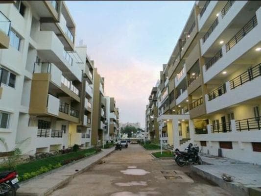 Apartment photo 3